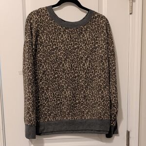 Splendid Leopard Print Women's Long Sleeve  Sweater